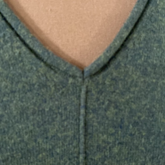 J Crew Factory olive green plush wool blend center rib v-neck sweater size XS - Picture 7 of 13